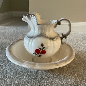 Vintage Pitcher and Wash Basin with Roses